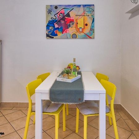Arena City Apartment Pula Luaran gambar