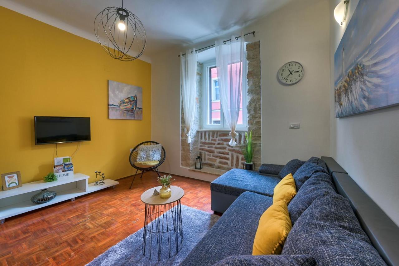 Arena City Apartment Pula Luaran gambar
